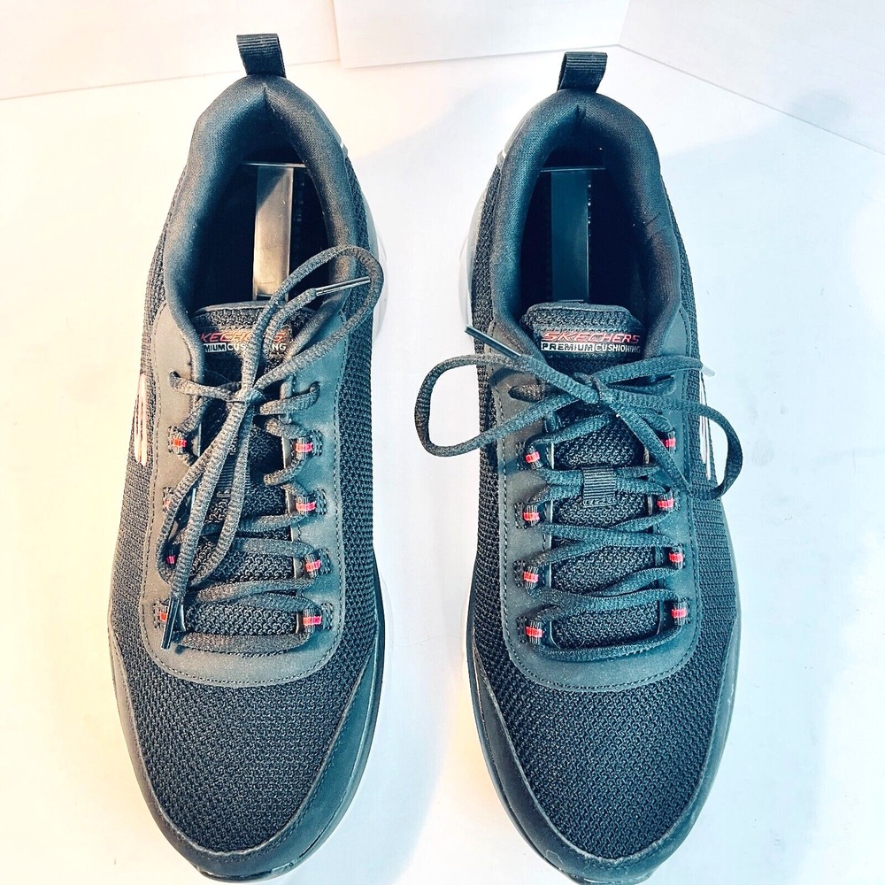 New Skechers 10oz Ultra Light Lace Up Running Shoes Mens Size 11‎ Black Mesh